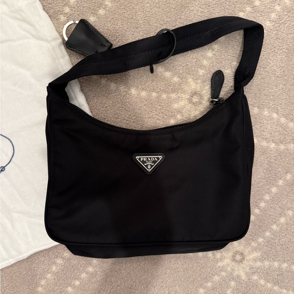 Re-Nylon Prada Re-Edition 2000 mini-bag - Picture 4 of 8